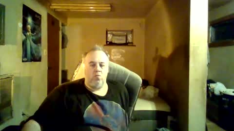 Snapshot of reddragon1195 chatting on 12-25-24, 10:48 reddragon1195 online show from 12-25-24, 10:48
