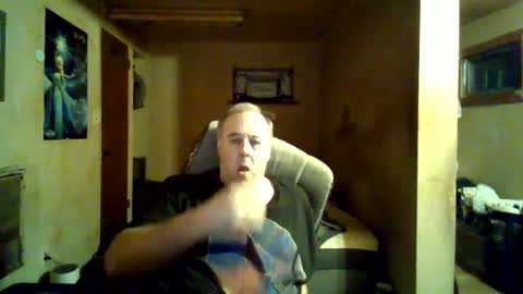 Snapshot of reddragon1195 chatting on 12-26-24, 05:15 reddragon1195 online show from 12-26-24, 05:15