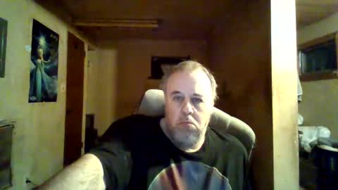 Snapshot of reddragon1195 chatting on 01-04-25, 05:05 reddragon1195 online show from 01-04-25, 05:05
