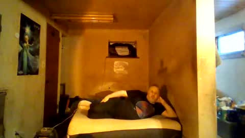 Snapshot of reddragon1195 chatting on 02-02-25, 10:06 reddragon1195 online show from 02-02-25, 10:06