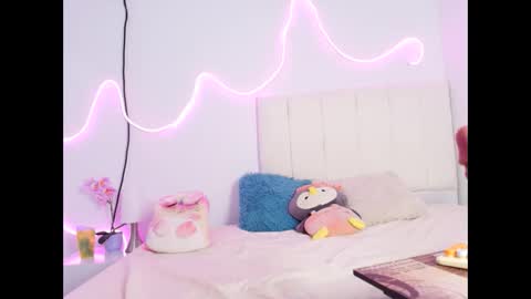 Snapshot of redhair6 chatting on 10-11-25, 01:09 redhair6 online show from 10-11-25, 01:09