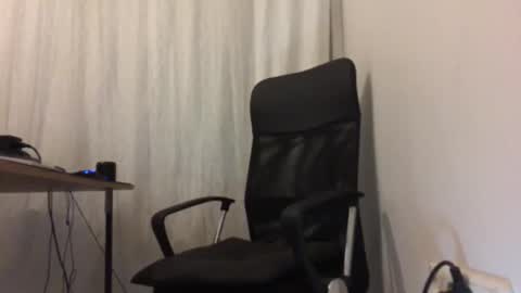 Snapshot of redhattt chatting on 11-04-25, 04:28 Redhat online show from 11-04-25, 04:28