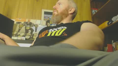 theredhead4fun online show from 02-19-25, 04:34