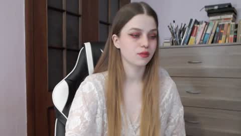 Lily online show from 12-14-24, 02:45