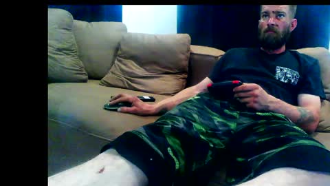 Snapshot of redheadlover828 chatting on 02-26-25, 08:11 Kevin online show from 02-26-25, 08:11