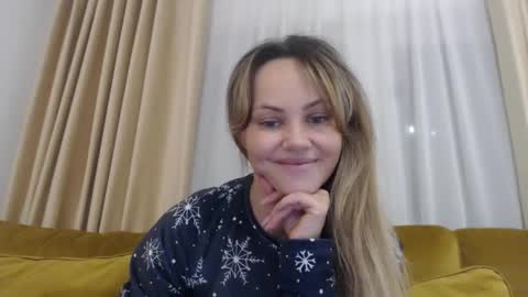 RedJessica online show from 11-04-25, 06:18