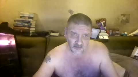 Snapshot of redmud3 chatting on 02-13-25, 02:42 redmud3 online show from 02-13-25, 02:42