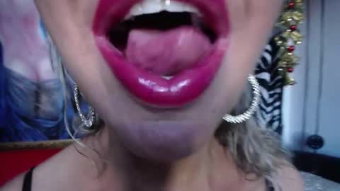 MIA online show from 11-22-25, 04:39