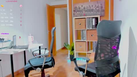 Snapshot of redskyxxx_ chatting on 12-10-24, 11:11 Sofia online show from 12-10-24, 11:11