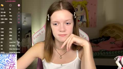 Snapshot of regeniastetson chatting on 11-06-25, 01:01 Lucy online show from 11-06-25, 01:01