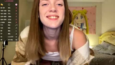 Snapshot of regeniastetson chatting on 12-01-25, 03:17 Lucy online show from 12-01-25, 03:17