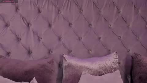 Regina  online show from 02-12-26, 11:44