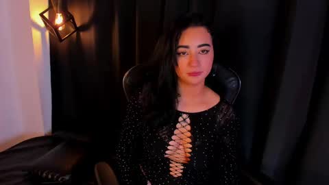   online show from 11-21-25, 04:11