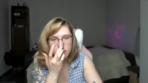 Regina online show from 01-12-25, 01:37