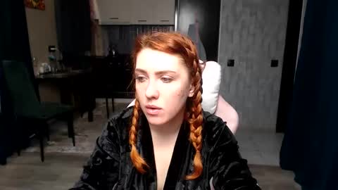 Regina online show from 04-06-26, 02:42