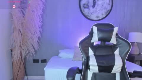 R E I online show from 12-19-25, 12:23