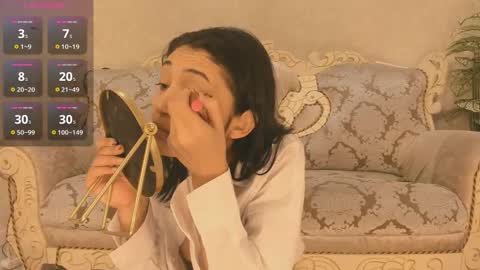 Rei online show from 10-31-25, 04:02