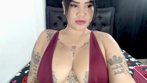 Snapshot of reichell_hot chatting on 02-16-25, 08:44 reichell hot online show from 02-16-25, 08:44