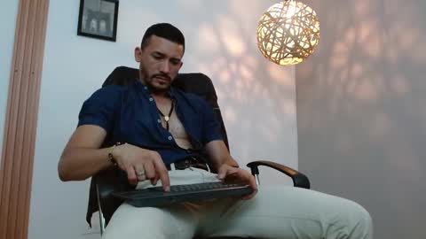   REIKO  online show from 01-11-25, 07:59