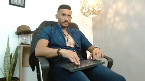   REIKO  online show from 01-23-25, 10:54