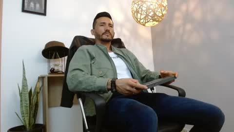   REIKO  online show from 02-01-25, 07:55