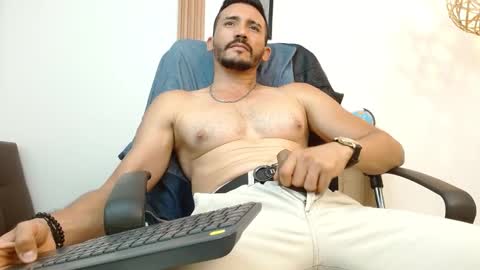   REIKO  online show from 02-03-25, 10:11