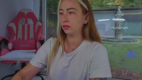 reina cummings online show from 09-30-25, 06:18