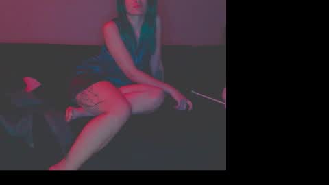 Snapshot of reineweathers chatting on 12-05-25, 12:14 Reinee online show from 12-05-25, 12:14