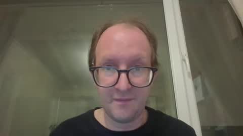 Snapshot of relaxnchat41 chatting on 11-14-25, 01:26 relaxnchat41 online show from 11-14-25, 01:26