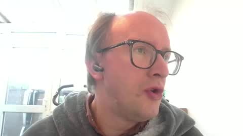 Snapshot of relaxnchat41 chatting on 11-24-25, 03:23 relaxnchat41 online show from 11-24-25, 03:23