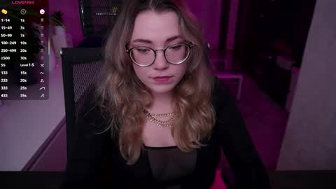 Snapshot of remywild chatting on 11-14-25, 06:17 RemyWild online show from 11-14-25, 06:17