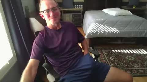 ren_and_stempie online show from 09-10-25, 08:53
