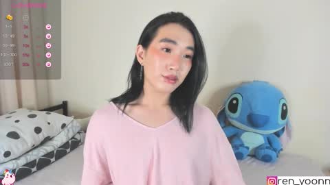 Snapshot of ren_yoonn chatting on 09-22-25, 03:41 Ren online show from 09-22-25, 03:41