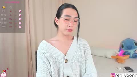 Snapshot of ren_yoonn chatting on 09-27-25, 01:10 Ren online show from 09-27-25, 01:10