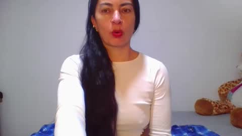 renata_hot1 online show from 03-10-26, 08:03