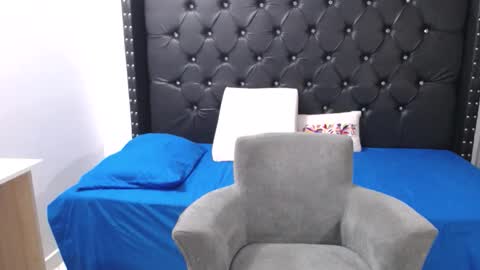 Renata Salinas online show from 12-15-25, 08:46