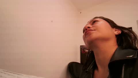 renataj online show from 09-18-25, 01:35