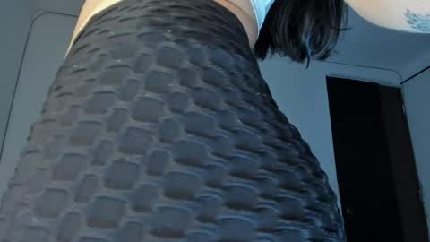 Renata online show from 11-19-25, 02:33