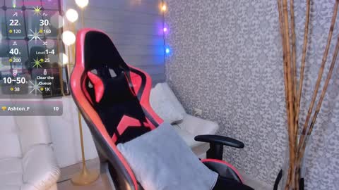 Renata Reyes online show from 12-14-24, 01:39