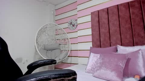 Renata  online show from 01-13-25, 05:44