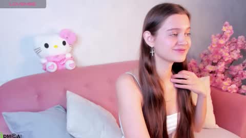 Snapshot of renesmy_black chatting on 11-08-25, 12:33 Renesmy online show from 11-08-25, 12:33