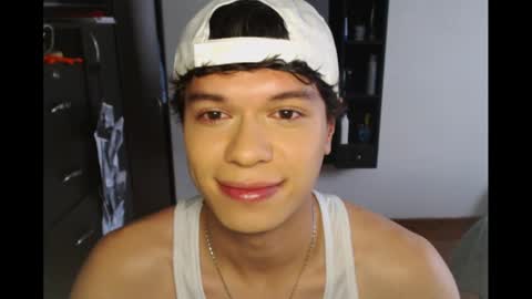 Snapshot of rexbunnybody chatting on 02-20-25, 05:40 Rex online show from 02-20-25, 05:40