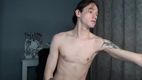 Snapshot of rexxx_erection chatting on 10-18-25, 07:36 Eugene online show from 10-18-25, 07:36