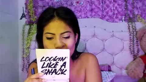 rey26_mila_ online show from 04-01-26, 10:49