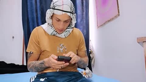 reymasterhot online show from 11-08-25, 07:34