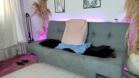 reymasterhot online show from 12-20-25, 09:22