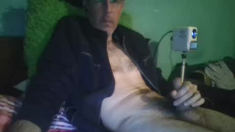 reyes_albert2006 online show from 02-16-26, 11:06