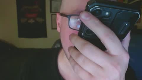 Snapshot of rg3583 chatting on 11-04-25, 11:37 rg3583 online show from 11-04-25, 11:37