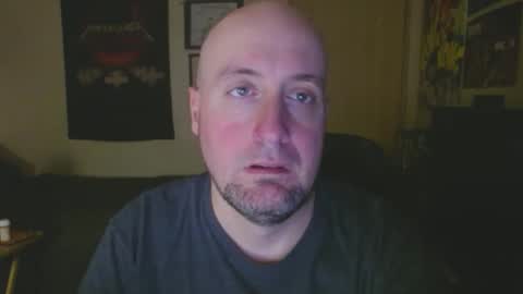 Snapshot of rg3583 chatting on 11-19-25, 10:32 rg3583 online show from 11-19-25, 10:32