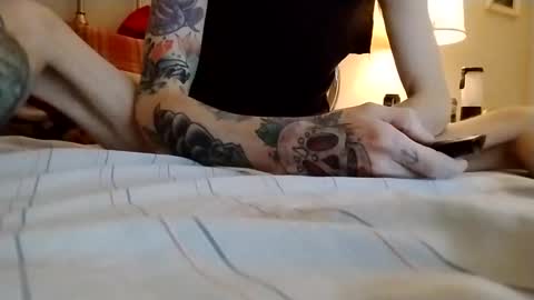 rgilk26 online show from 12-16-24, 08:48